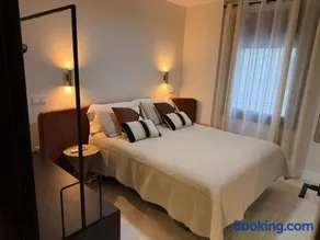 Apartamentos Máximo Parking gratis - Image 1