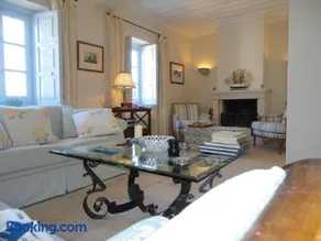 House Aquata - Image 2