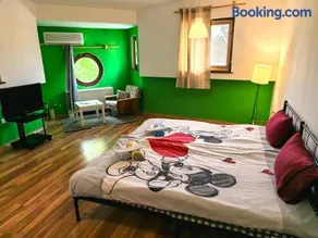 4 Rooms - Image 4