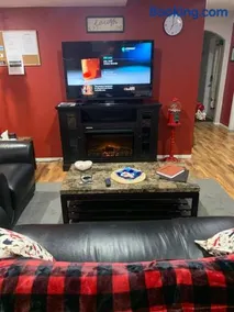 Cozy Lodge Suite - Image 1