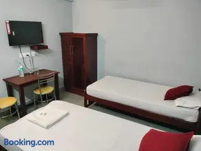 Everest lodge - Image 1