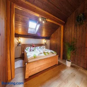 Bányahegyi erdei nyugalom és wellness erdész & vadászház - Image 3