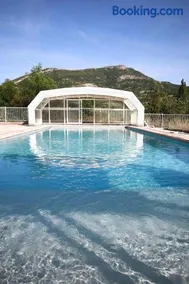 Maison charmante à La Roche-sur-le-Buis avec piscine partagée - Image 2