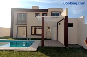 Hermosa Casa Alberca Climatizada por Paneles Solares - Image 1