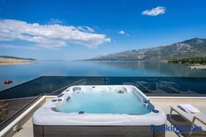 Lanterna Luxury Apartment - Image 4