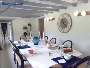 Maison avec piscine privative et jacuzzi à Rouvres-les-Bois - Image 3
