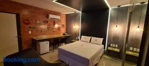 Amaretto Motel - Adults Only - Image 4