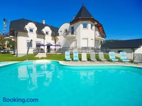 Villa Tünde with pool - Biró Tours Nr 150 - Image 2
