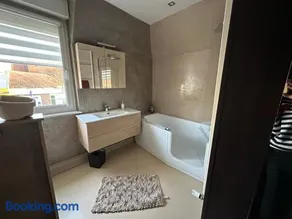 Écrin Ostwald 2 private suites Free parking - Image 3