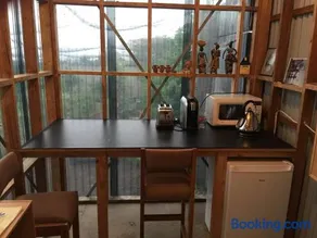 Absolute waterfront with a secret garden - Image 3