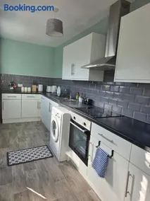 4 Bed 4 Ensuite Harford Home in Middlesbrough - Perfect for contractors - Image 5