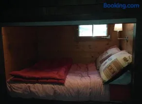 Cozy One Bedroom Flat In Gsteig - Image 3