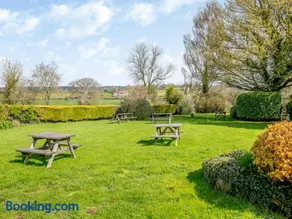 The Burcott Inn Cottages - Image 2