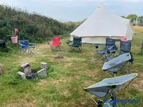 Hux's Exclusive Camping - Image 5