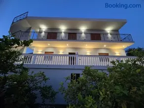 Villa Denis Gjeta - Image 1