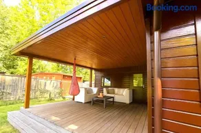 Ermwood Cottage - Image 1