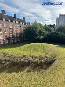 Quiet location in central London, close to Paddington, Regent Park, Lord's Cricket, late check-in - Image 2
