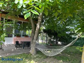 Nadya Holiday Home - Image 4