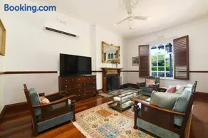 Currawong House - Image 3