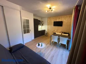 Studio Chic Rénové 1800 - Vue Pistes & Balcon - Image 1