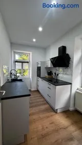 Stilvoll wohnen im modernen Altbau - Zentrale Lage - Image 3