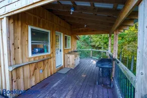 Cabin Getaway - Hot Tub, Scenic Views, Hiking - Image 3