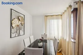 Stilvolles City-Apartment im Herzen von Böblingen - Image 3