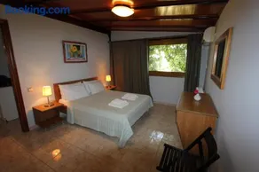 Tosis Apartments - Image 3
