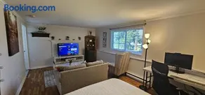 Executive room in a cozy Apt - Image 2
