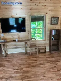 Perfect Maine Getaway in a Newly Renovated Cabin! - Image 3
