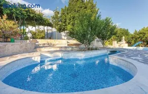 Holiday House Ma & Ma with Pool Parking High Speed Internet Bbq... - Image 2
