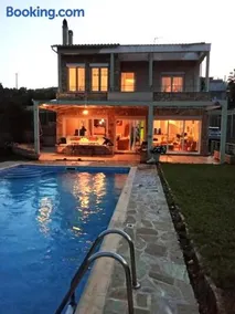 Spacious, Shiny, SeaView Villa, in Theologos - Image 1