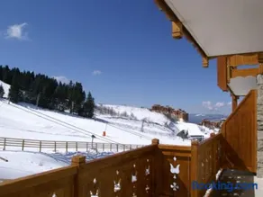2 pièces confortables au pied des pistes avec parking privé - Image 2