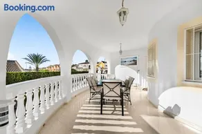 Villa mit privatem Pool, Garten, Klimaanlage und WLAN - Image 4