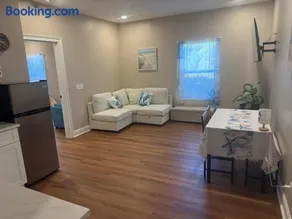 Apartment Suite near beaches BRAND NEW - Image 4