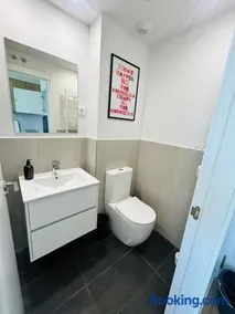 Loft 29 con piscina, terraza, jardín y Netflix - Image 2
