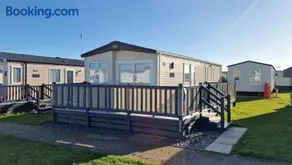 Da-Ve-Ju Holiday Home, West Sands - Image 1