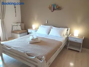 LAGADA HOLIDAY ROOMS - Image 1
