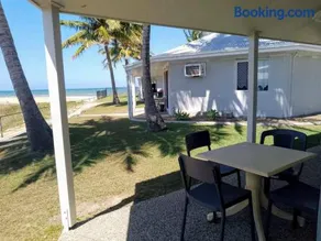 Sea View Villa. 2 bedroom. Sleeps 4. Free WIFI - Image 3
