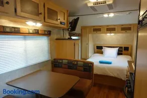 Best RV-Camper To Visit NYC-Hot Tub-Free Parking - Image 3
