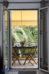 Aegina Town Apartment , with Private Parking - Image 1