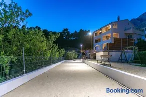 Apartments Fiona - away from city crowds - Image 2