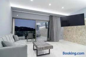 Irida Studios and Suite - Image 4