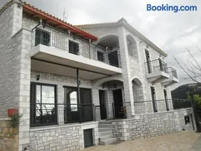 Papadeas Villas - Image 1