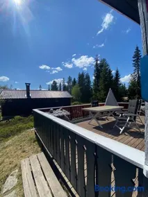 Hyttekos og ro på Budor, 4 roms hytte med peis og wifi - Image 1