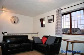 Palmer's Apartment - Image 4