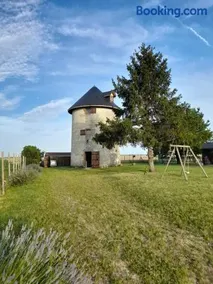 Ancien moulin à vent - Image 1