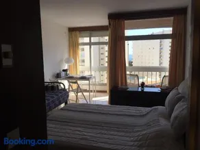 Appartement de vacances entièrement équipé avec internet haut débit | Vue ville | À côté de la plage - Image 5