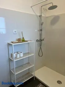 Alvalade II Airport Guest House - Image 5