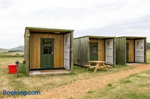 7 Rabbits Run Camp Tapnell - Image 2